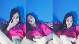 Bangladeshi girl pleasures herself with her fingers on camera