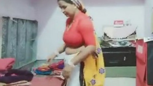 Indian aunty Sadaf gets hot and sweaty in workout dress