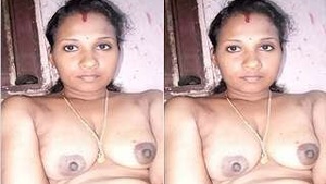 Horny Indian bhabhi flaunts her big boobs and shaved pussy