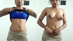 Exclusive video of a stunning Indian girl flaunting her assets
