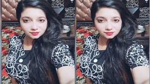 Pakistani girl flaunts her big breasts in a seductive manner