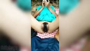 Schoolgirl from India reveals her pussy in public