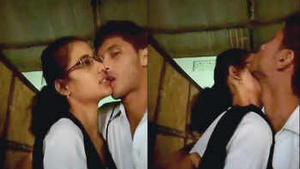 College couple indulges in masti in classroom