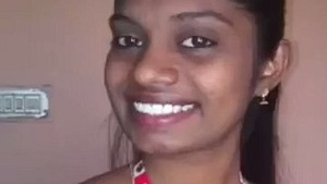 Tamil teen from St. Benedict Academy sends nude selfie and masturbation video