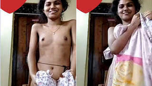 Indian amateur Mallu bares her boobs and pussy in exclusive video
