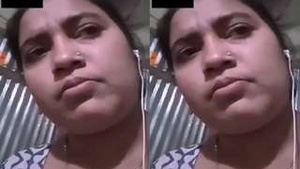Bangladeshi babe flaunts her boobs and pussy in a video call