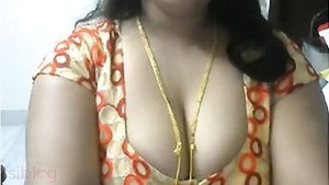 Indian bhabhi flaunts her natural boobs in a webcam video