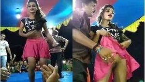 Desi girl's solo dance show turns into a naughty blowjob