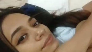 Indian babe takes nude selfie in solo video