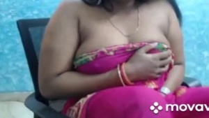Big boobs Tamil aunty poops during live show