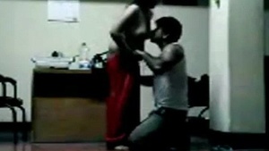 Office worker gets banged by boss in video