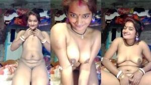 Mms video of Desi cougar exposing her naked body and masturbating