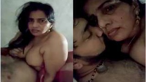 Desi BBW lover's exclusive sex with her fatty bhabhi