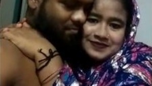 Desi village couple shares a kiss in low light video
