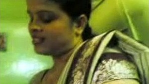 Bhabi's sensual massage at Indian massage parlour