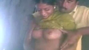 Desi girl's wild ride in outdoor sex video with her boyfriend