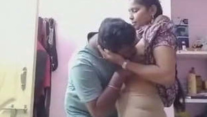 Married Tamil aunty refuses to give a blowjob but enjoys sucking boobs