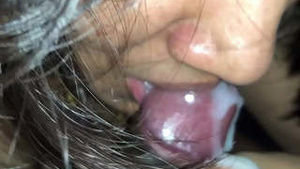 Indian lady sucks cock and swallows sperm in close-up video