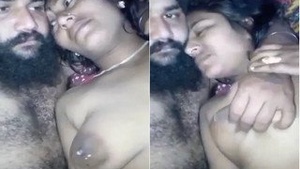 Aunty fucks college girl in hot MMS video