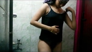 Amateur Indian housewife caught on hidden camera in shower