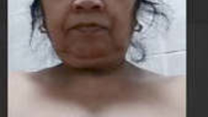 Granny from India demonstrates masturbation techniques