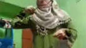Desi hijabi bhabi in burka: A stunning display of beauty
