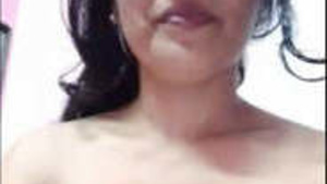 Mature bhabhi's talking and moaning during sex video
